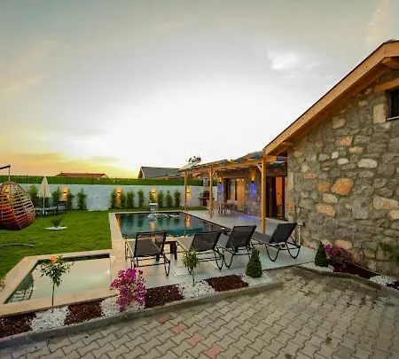 Villa Ege & Yigit & Yagiz - Happy Villalari