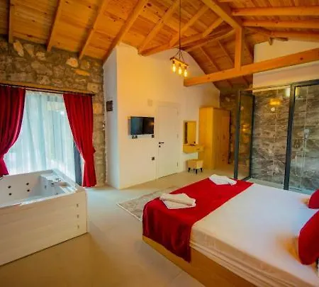 Ege & Yigit & Yagiz - Happy Villalari Φετιγιέ